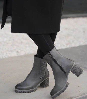 تاثیر جنس و رنگ بوت و نیم بوت زنانه بر استایل